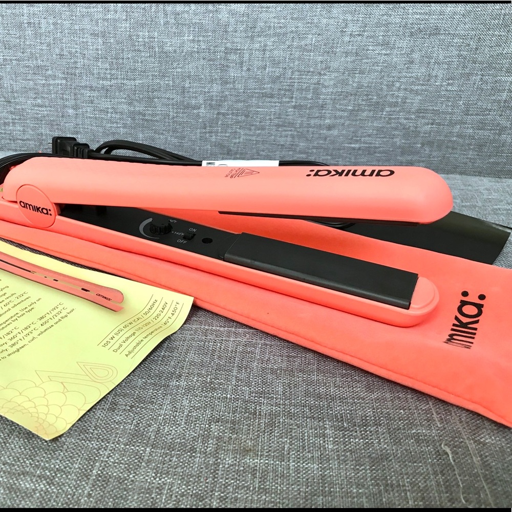 Amika 1.25” Strand Perfect Ceramic Hair Styler
